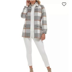 NWT Calvin Klein women’s plaid coat